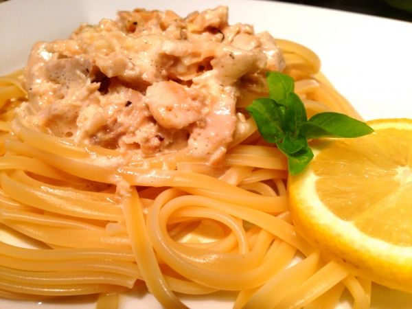 Rezept: Spaghetti in italienischer Lachs-Sahnesoße - einfach &amp; lecker ...