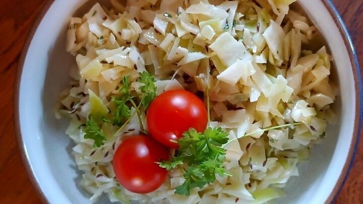 Weißkrautsalat mit Kümmel lecker und bekömmlich Rezept