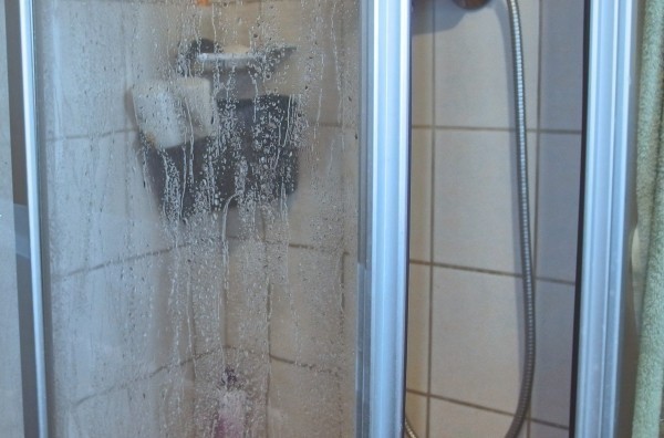 Duschkabine Kalkflecken Hausmittel Tipps Frag Mutti