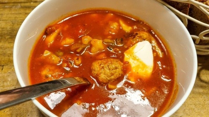 Scharfe Hack-Gemüse-Suppe - Rezept | Frag Mutti