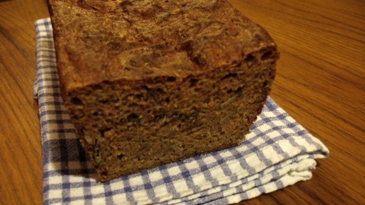 Dinkel-Karotten-Brot mit Buttermilch und Kernen - Rezept | Frag Mutti