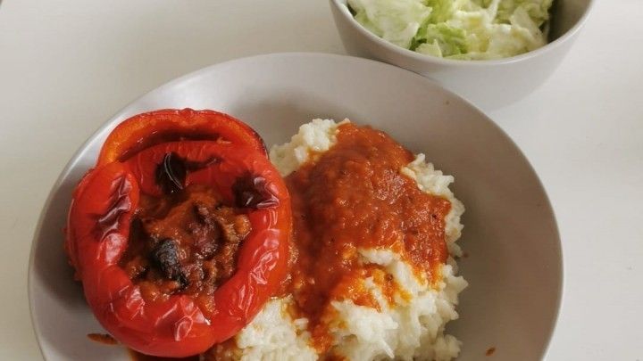 Resteverwertung - Gefüllte Paprika mit Reis - Rezept | Frag Mutti