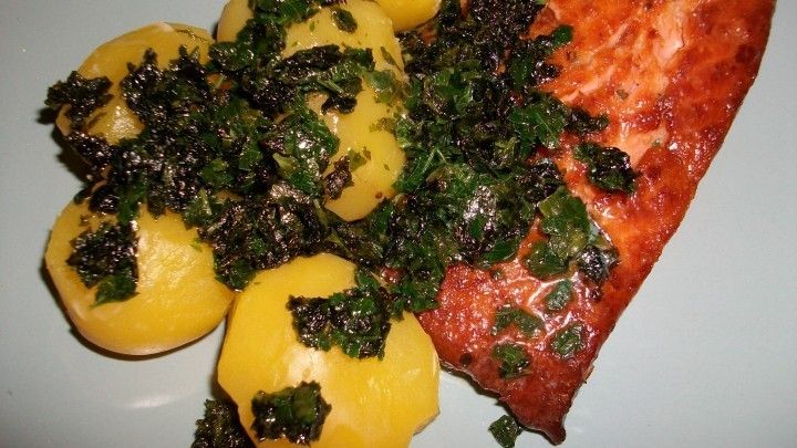 Lachs mit Petersilienkartoffeln - Rezept | Frag Mutti