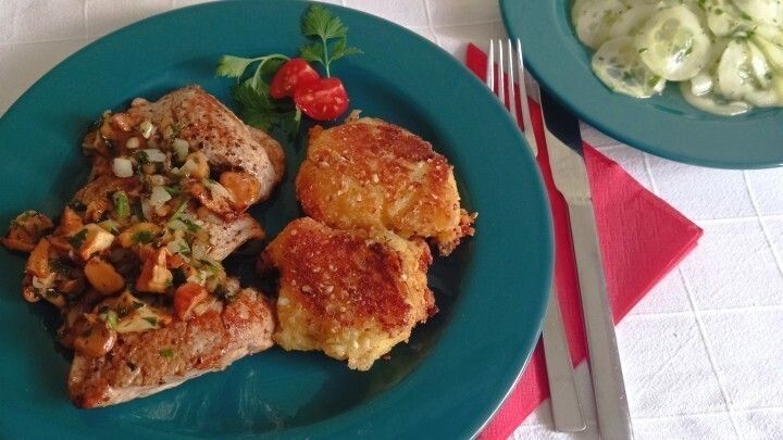 Schweinefilet mit Pfifferlingen und Kartoffelplätzchen - Rezept