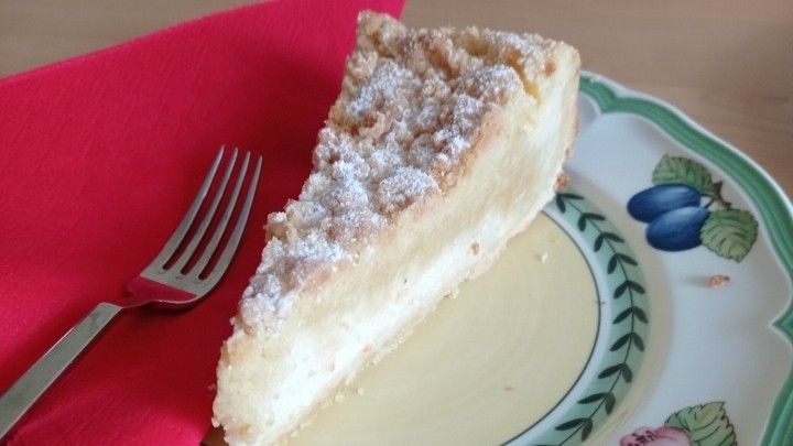 Streuselkuchen mit Puddingfüllung - Rezept | Frag Mutti