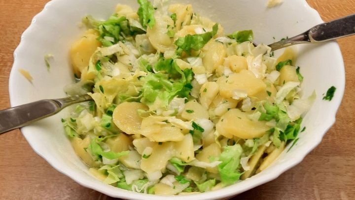 Endiviensalat mit Kartoffeln