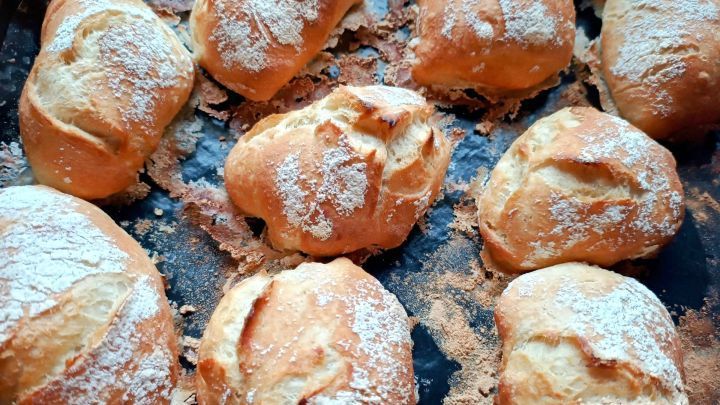 Perfekte Frühstücksbrötchen über Nacht