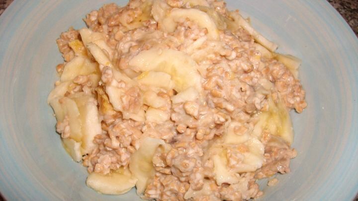 Dinkelmüsli mit Obst