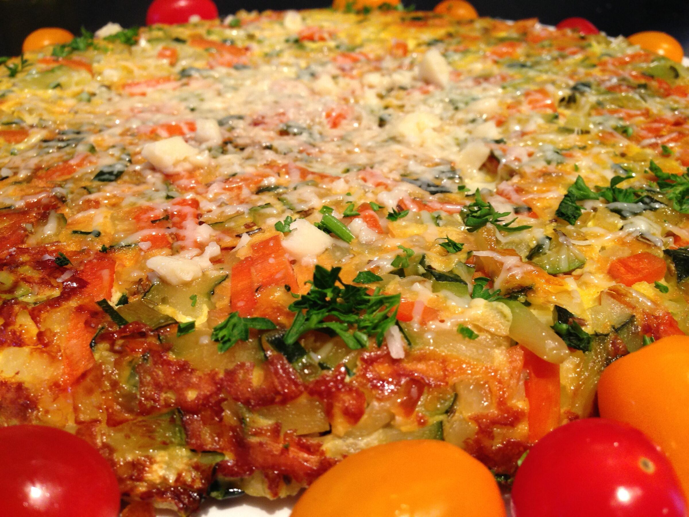 Rezept: Vegetarische Karotten-Zucchini-Frittata mit Parmesan