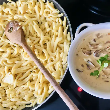 Spätzlesteig besonders locker mit Sprudel