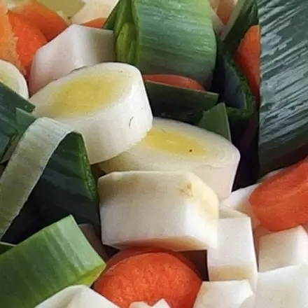 Suppengemüse auf Vorrat selbst herstellen